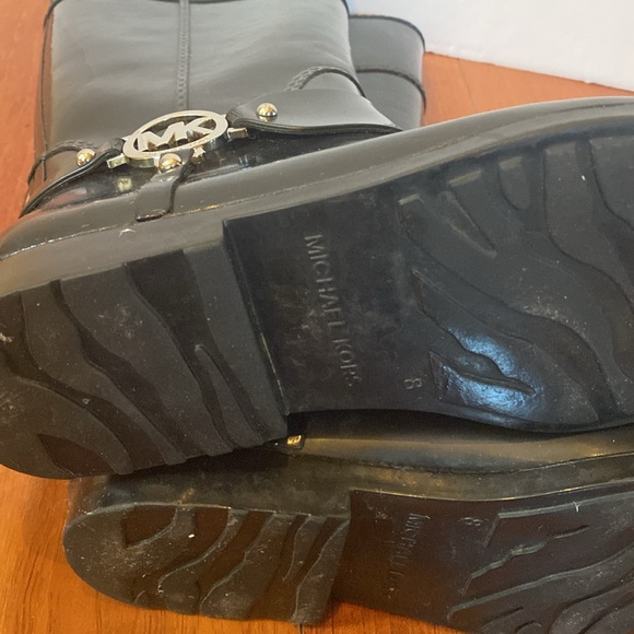 Michael Kors black tall rain snow boots harness w/ silvertone logo sz 8 - Picture 11 of 12